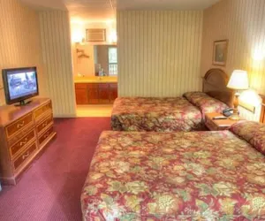 Photo 4 - Hofbrau Riverfront Hotel