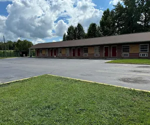 Photo 2 - Travel Inn By OYO Danville US-29