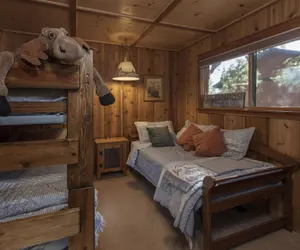 Photo 3 - Tash Luxury Vacation Rental by RedAwning