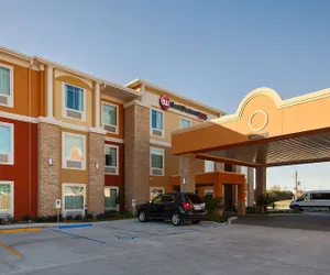 Photo 2 - Best Western Plus New Orleans Airport Hotel