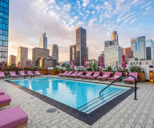 Photo 2 - Freehand Los Angeles