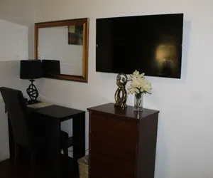 Photo 2 - Arrowhead Motel