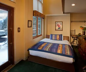 Photo 4 - Alpine Village Suites