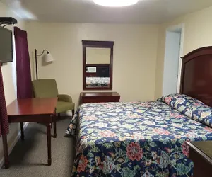 Photo 3 - Pleasant Hill Motel