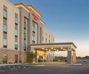 Photo 2 - Hampton Inn Crestview South  I-10