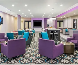 Photo 5 - La Quinta Inn & Suites by Wyndham McAllen La Plaza Mall