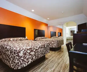 Photo 3 - Palace Inn - Westoaks