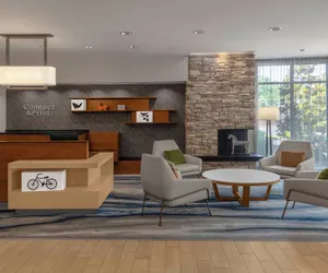 Photo 2 - Fairfield Inn & Suites by Marriott Atlanta Acworth