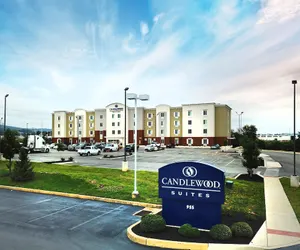 Photo 2 - Candlewood Suites York, an IHG Hotel