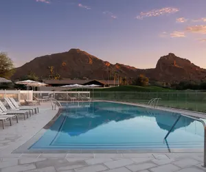 Photo 2 - Mountain Shadows Resort Scottsdale