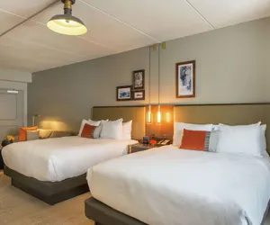 Photo 3 - Hotel Saranac Curio Collection By Hilton