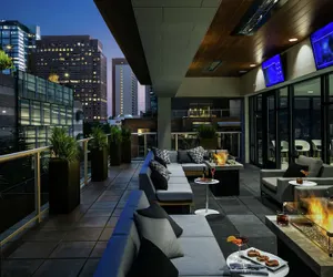 Photo 2 - Hilton Garden Inn Seattle Bellevue Downtown, WA