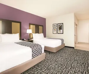 Photo 5 - La Quinta Inn & Suites by Wyndham Dallas Plano - The Colony