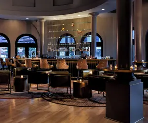 Photo 2 - Renaissance Reno Downtown Hotel & Spa