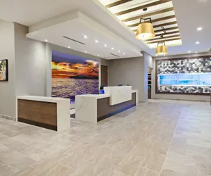 Photo 3 - SpringHill Suites by Marriott Huntington Beach Orange County