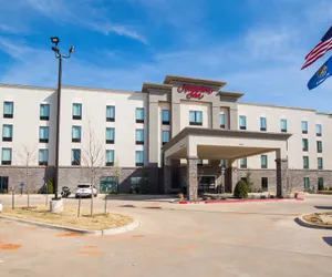 Photo 2 - Hampton Inn El Reno