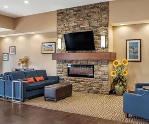 Photo 4 - Comfort Inn & Suites Augusta