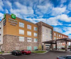 Photo 2 - Holiday Inn Express & Suites Rice Lake by IHG