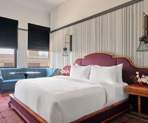 Photo 4 - Detroit Foundation Hotel