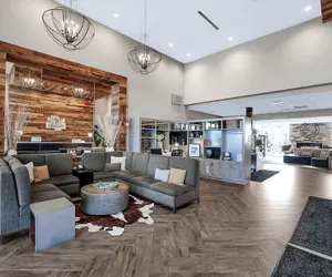 Photo 3 - Holiday Inn Nampa by IHG