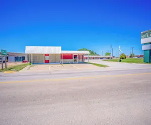 Photo 2 - Green Acre Motel by OYO Near Rush County Airport