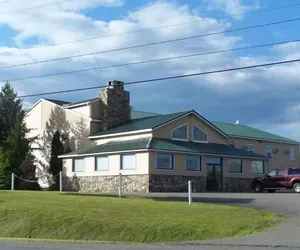 Photo 2 - Gateway Inn