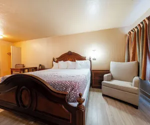 Photo 5 - Juniper Motel Madras by Townhouse