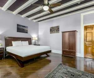 Photo 3 - Canal Express Rooms