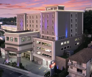 Photo 2 - Best Western Premier NYC Gateway Hotel