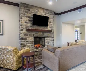 Photo 2 - Cobblestone Inn & Suites - Guernsey