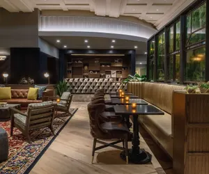 Photo 5 - The Duniway Portland A Hilton Hotel