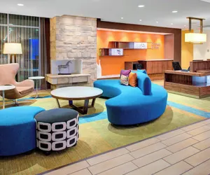 Photo 2 - Fairfield Inn & Suites by Marriott Bakersfield North/Airport