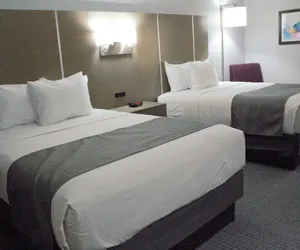 Photo 5 - Days Inn & Suites by Wyndham Houston NW Cypress