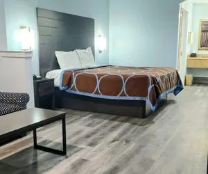 Photo 3 - Scottish Inns and Suites East Sam Houston Pkwy