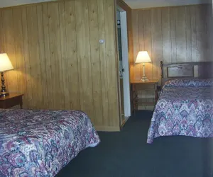 Photo 5 - Cedar Grove Motel