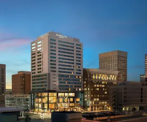 Photo 2 - Courtyard Phoenix Downtown