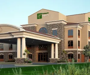 Photo 2 - Holiday Inn Express & Suites Redding, an IHG Hotel