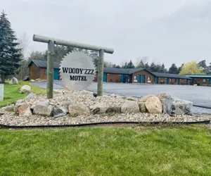 Photo 2 - Woodyzzz Motel