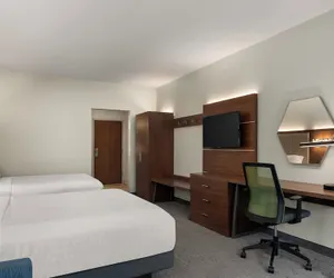 Photo 5 - Holiday Inn Express Queensbury - Lake George Area by IHG