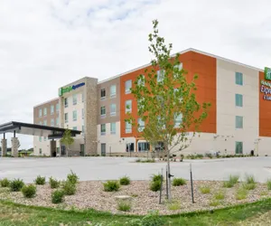 Photo 2 - Holiday Inn Express & Suites Ogallala by IHG