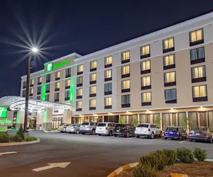 Photo 2 - Holiday Inn Knoxville N - Merchant Drive, an IHG Hotel