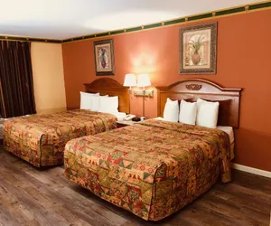 Photo 2 - Mountain Inn & Suites Dunlap
