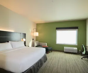 Photo 3 - Holiday Inn Express & Suites Kirksville - University Area by IHG