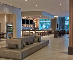 Photo 3 - AC Hotel by Marriott Seattle Bellevue/Downtown