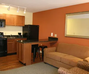 Photo 2 - Affordable Suites Mooresville LakeNorman