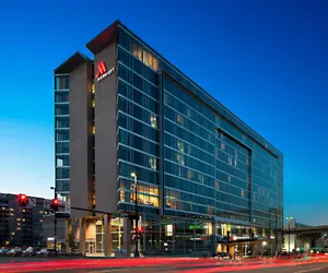 Photo 2 - Omaha Marriott Downtown at the Capitol District