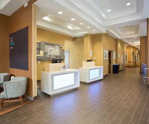 Photo 3 - Holiday Inn Express Springfield Downtown, an IHG Hotel