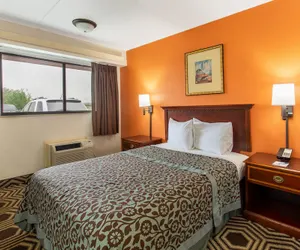 Photo 5 - Travelodge by Wyndham Chicago - South Holland