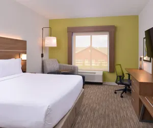 Photo 5 - Holiday Inn Express Spring Hill by IHG