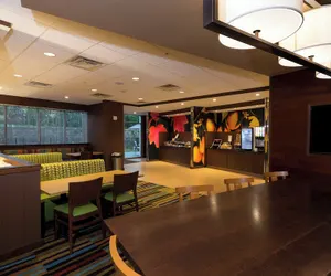 Photo 2 - Fairfield Inn & Suites by Marriott Detroit Chesterfield